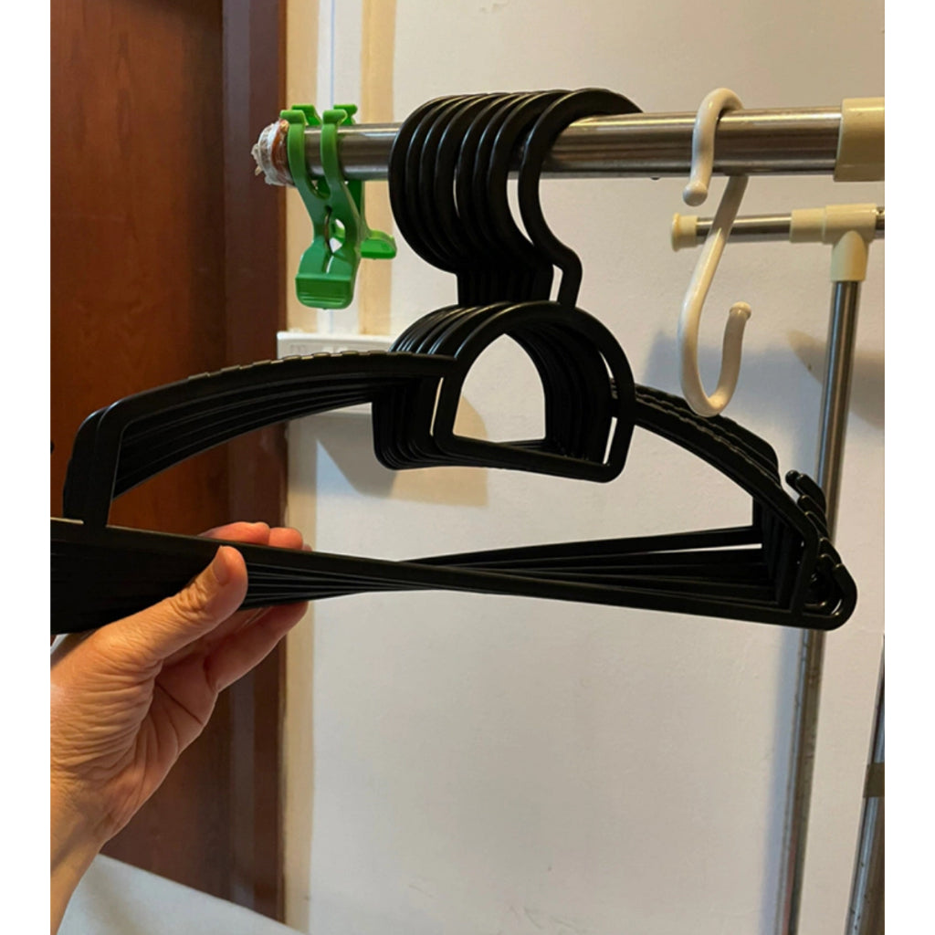 Anti-Slip Hanger Plastic Clothes hanger Non slip l 8Pcs / Set